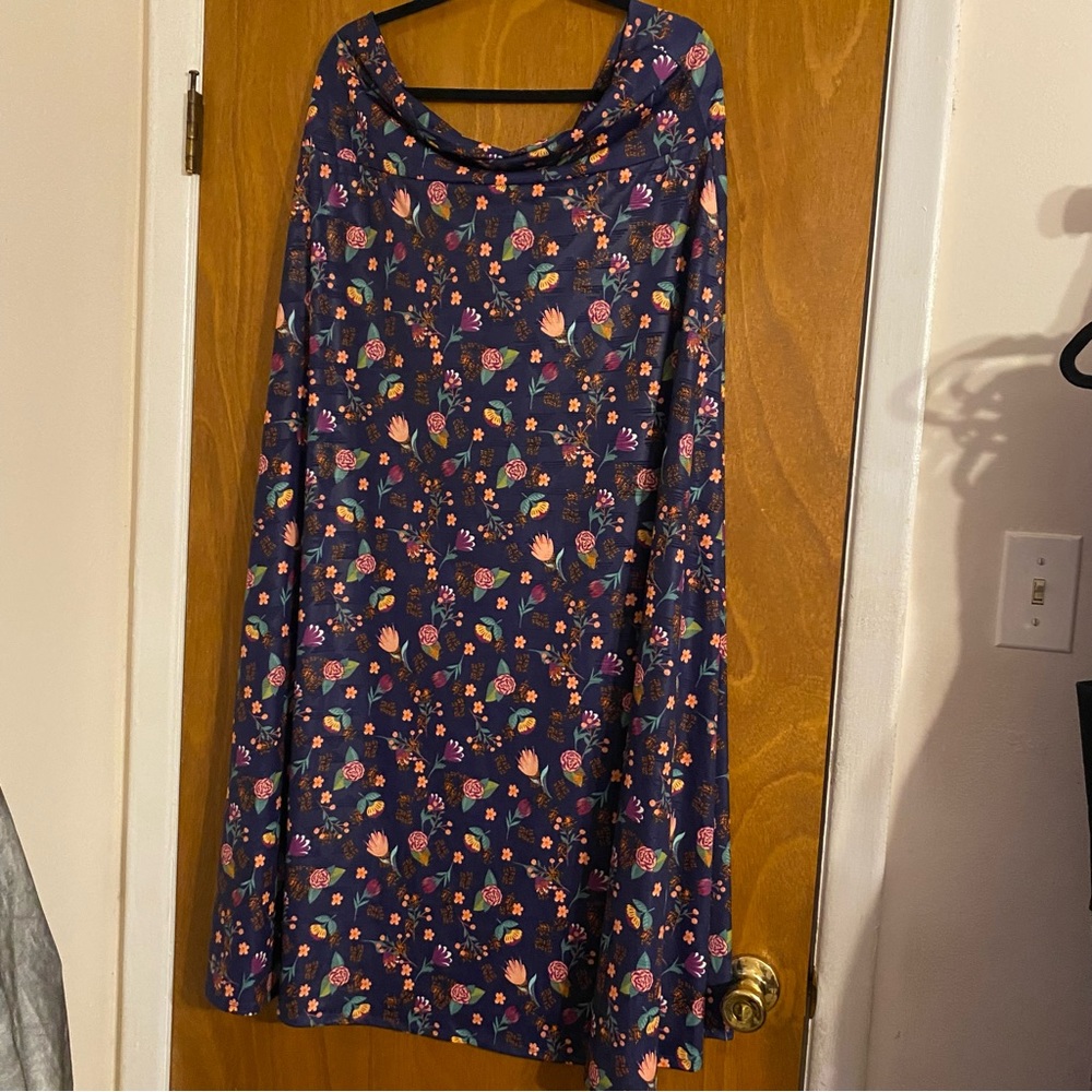 LuLaroe plus size floral maxi skirt - Picture 7 of 8